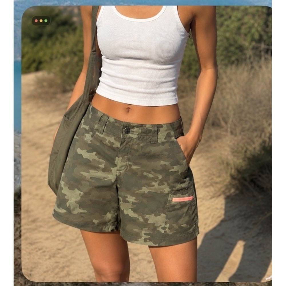 Eddie Bauer Womens‎ Shorts Size 2 Stretch Legend Wash Willet Camo Utility Light
